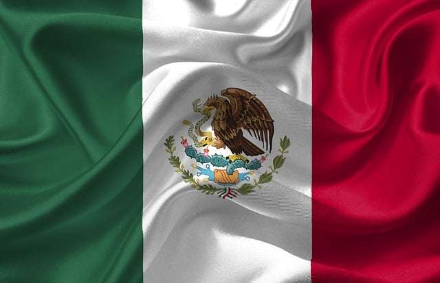 Up close phot of the flag of Mexico