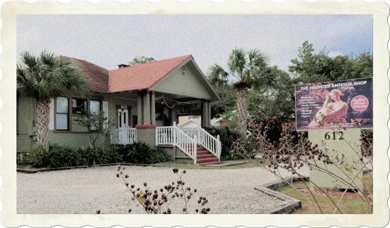 An old post card depicting the Haunted Antique Shop and Paranormal Museum