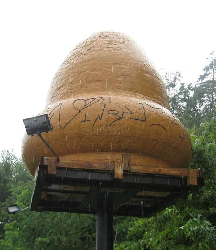 Kecksburg UFO monument shaped like a giant acorn