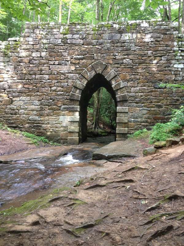 The archway under Poinsett Bridge